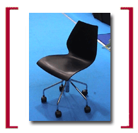 Sedia Kartell su ruote